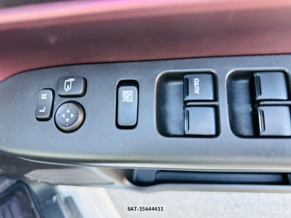 Suzuki SPACIA 2025 6762417-21