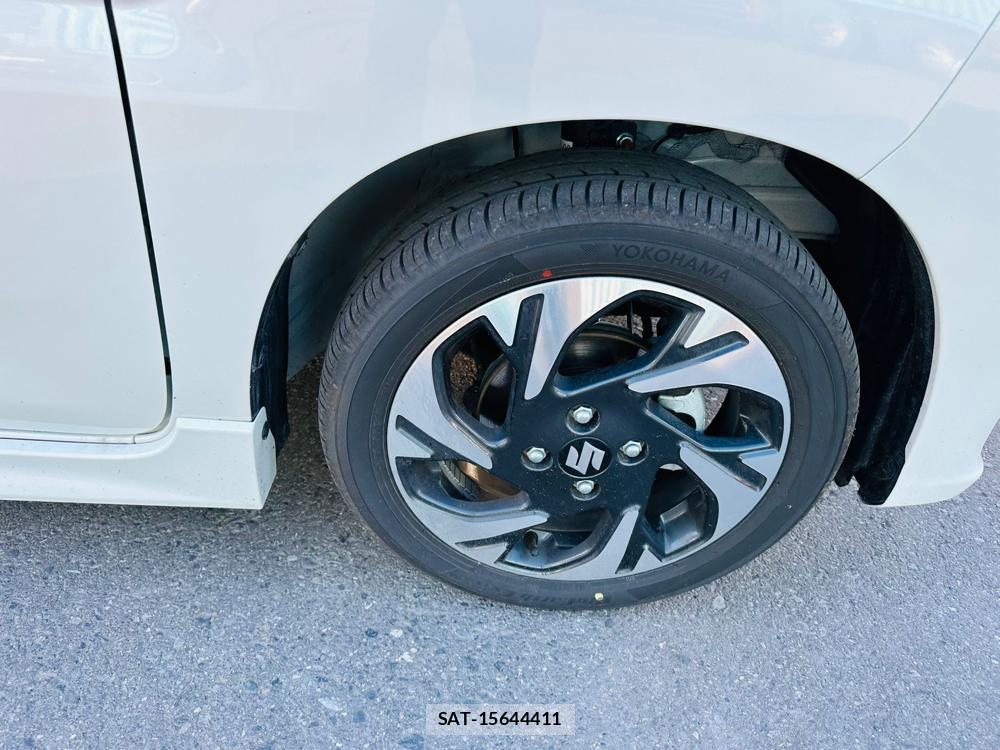 Suzuki SPACIA 2025 6762417-28