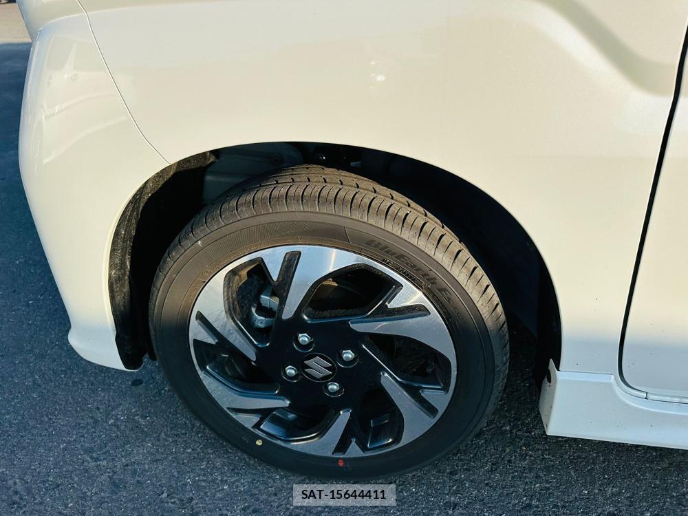 Suzuki SPACIA 2025 6762417-29