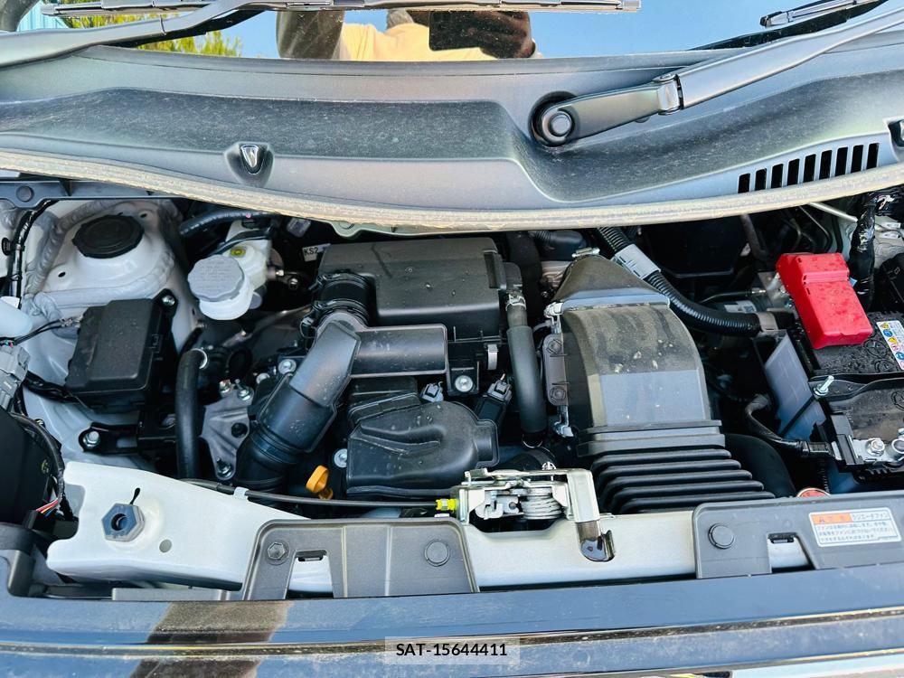 Suzuki SPACIA 2025 6762417-37