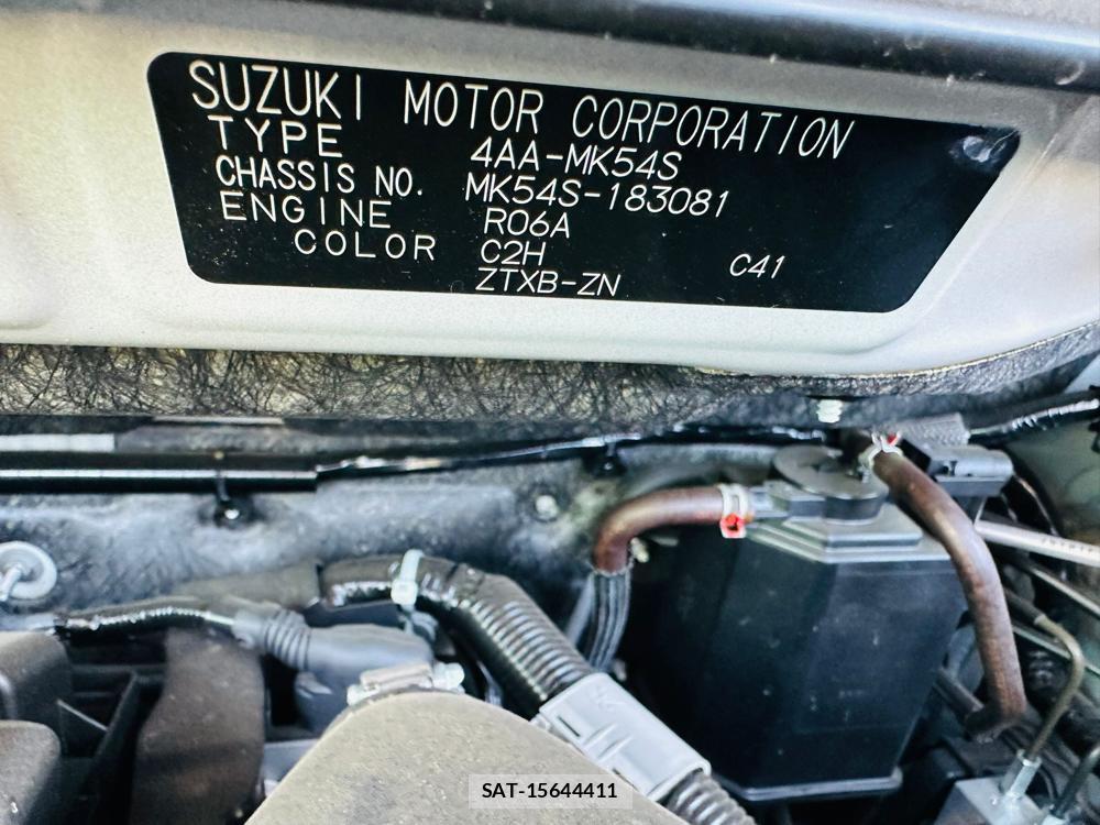 Suzuki SPACIA 2025 6762417-38