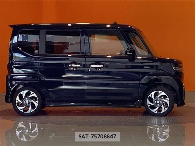 Suzuki SPACIA 2025-09 6913216-6