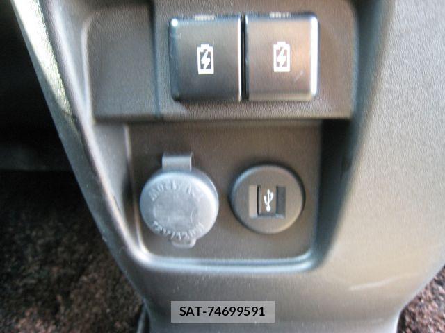 Suzuki SPACIA 2023-09 6998389-22