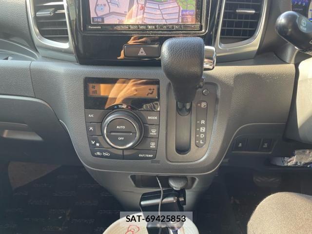 Suzuki SPACIA 2014-01 6998406-19