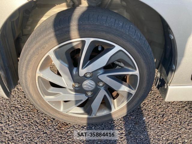 Suzuki SPACIA 2013-09 6998431-5