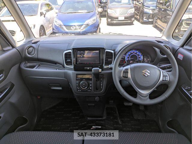 Suzuki SPACIA 2016-10 6998401-8