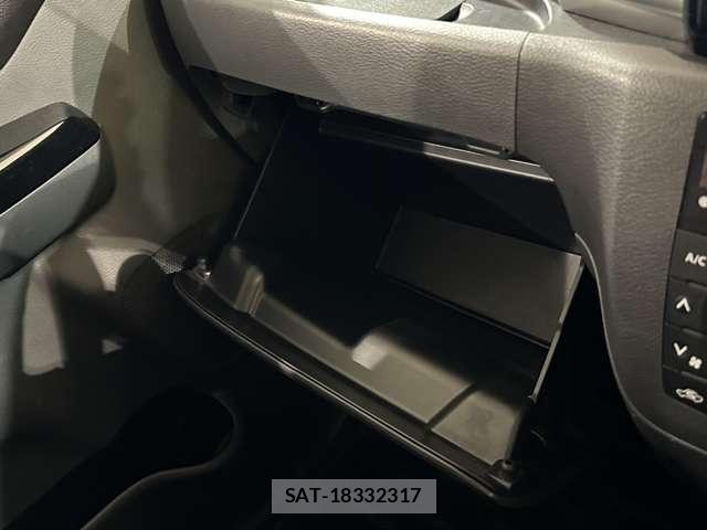 Suzuki SPACIA 2017-01 7021643-26