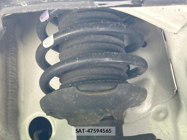 Suzuki SPACIA 2018-05 7060809-19