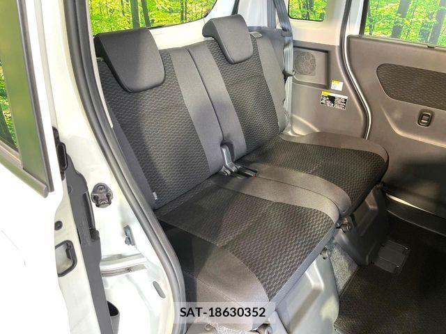 Suzuki SPACIA 2015-06 7060818-8