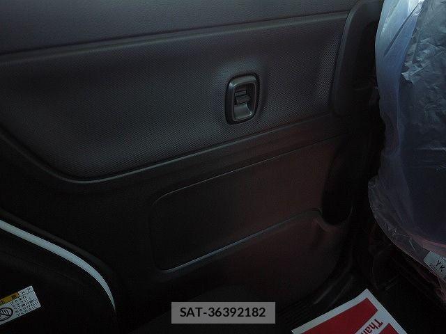 Suzuki SPACIA 2025-09 7060802-16