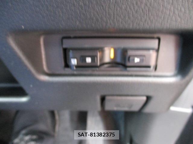 Suzuki SPACIA 2018-06 7060804-6
