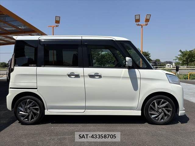 Suzuki SPACIA 2015-07 7218511-11