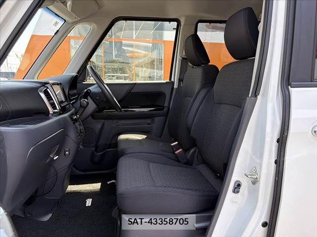 Suzuki SPACIA 2015-07 7218511-16
