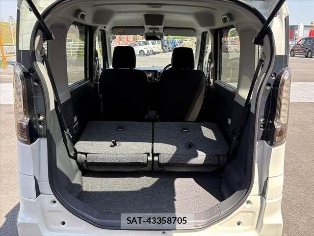 Suzuki SPACIA 2015-07 7218511-20