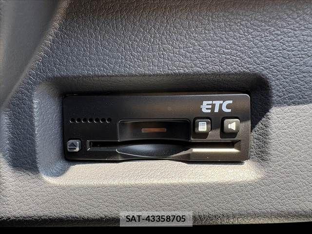 Suzuki SPACIA 2015-07 7218511-23