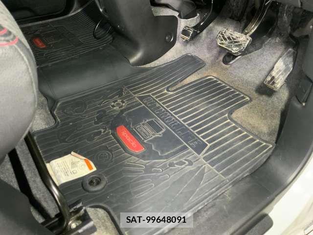 Suzuki SPACIA 2018-04 7225381-17