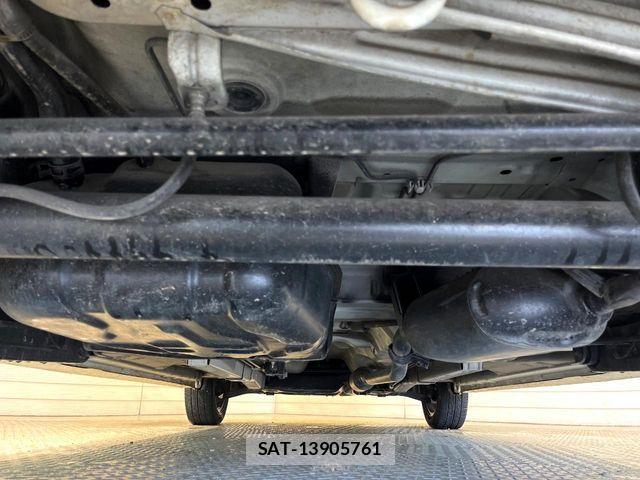 Suzuki SPACIA 2014-07 7225369-18