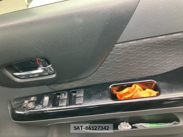 Suzuki SPACIA 2013-10 7225362-15