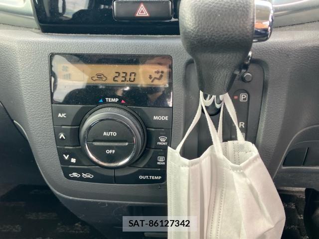 Suzuki SPACIA 2013-10 7225362-19