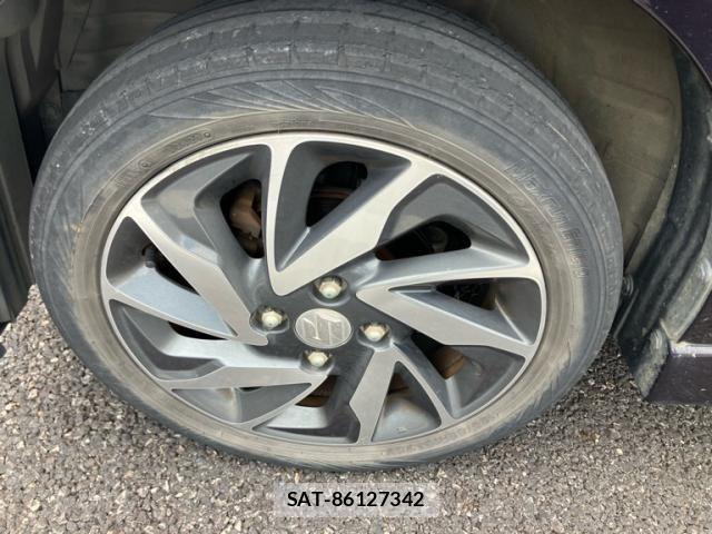 Suzuki SPACIA 2013-10 7225362-5