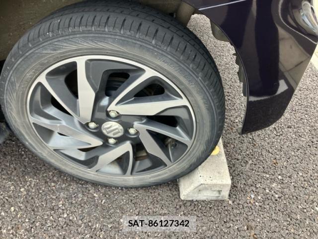 Suzuki SPACIA 2013-10 7225362-6