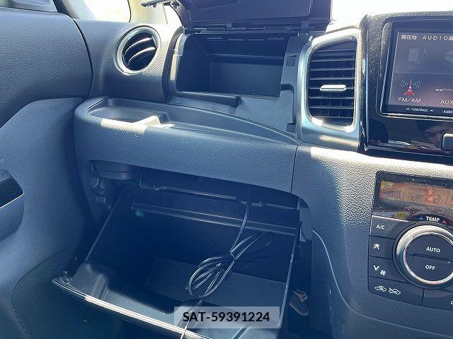Suzuki SPACIA 2015-03 7225374-11