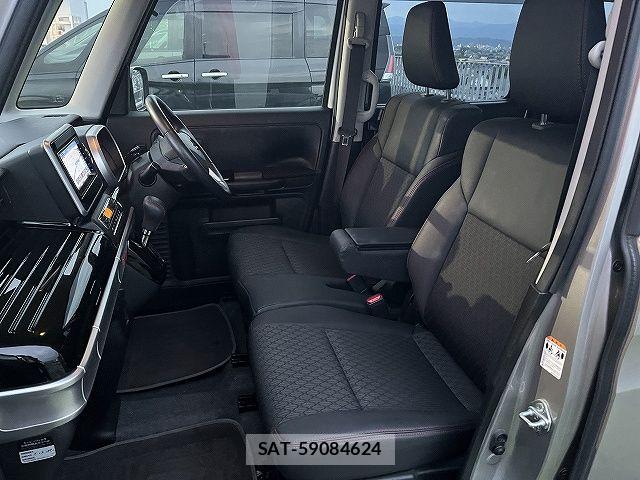 Suzuki SPACIA 2018-04 7225379-18