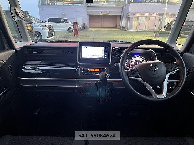 Suzuki SPACIA 2018-04 7225379-1