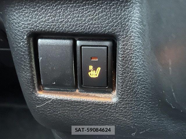Suzuki SPACIA 2018-04 7225379-22