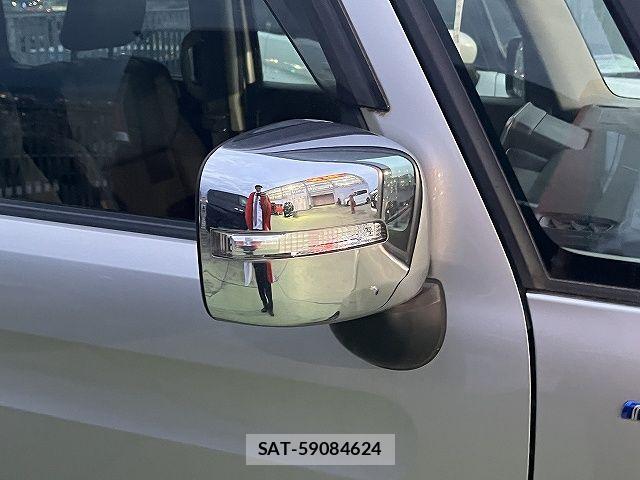 Suzuki SPACIA 2018-04 7225379-24