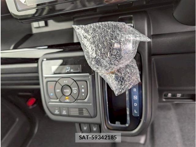 Suzuki SPACIA 2026-01 7225427-28