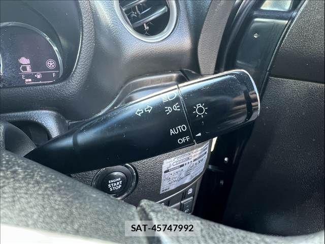 Suzuki SPACIA 2017-06 7225382-23
