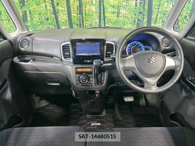 Suzuki SPACIA 2013-07 7217678-1