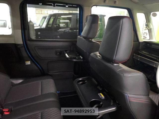 Suzuki SPACIA 2019-06 7225392-23