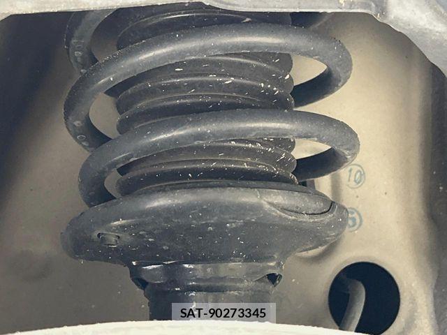 Suzuki SPACIA 2019-09 7225390-19