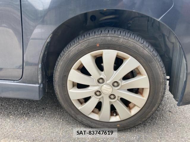 Suzuki SPACIA 2013-08 7225366-4