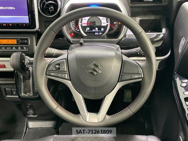 Suzuki SPACIA 2018-09 7225385-11