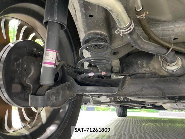 Suzuki SPACIA 2018-09 7225385-19