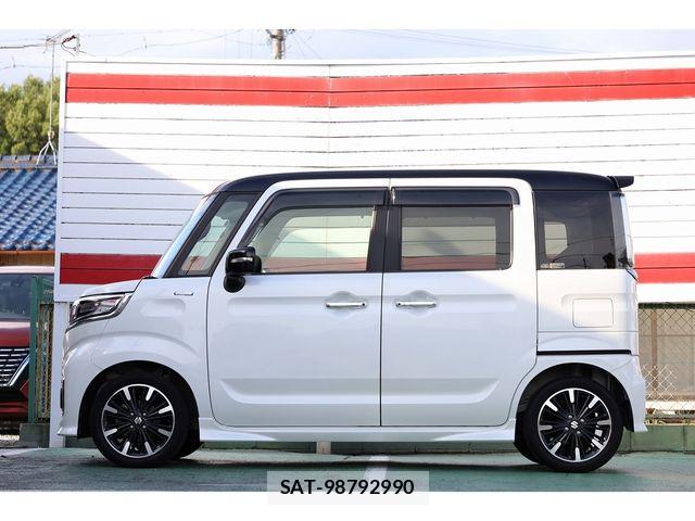 Suzuki SPACIA 2018-11 7252400-8