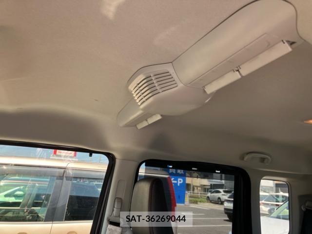 Suzuki SPACIA 2018-07 7272992-26