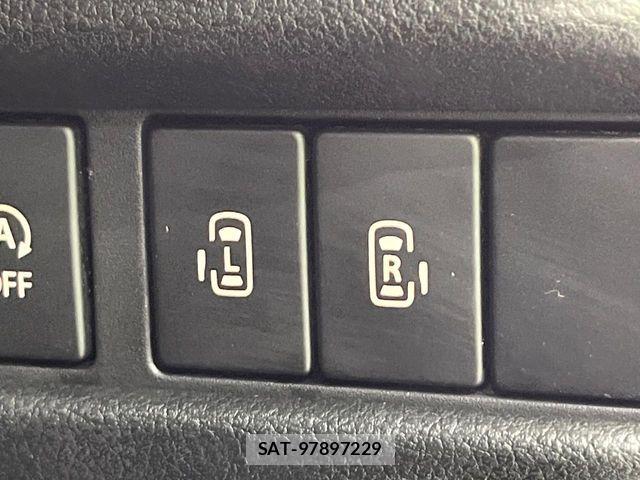 Suzuki SPACIA 2017-12 7272990-2