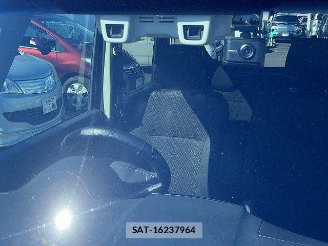 Suzuki SPACIA 2015-09 7272994-11