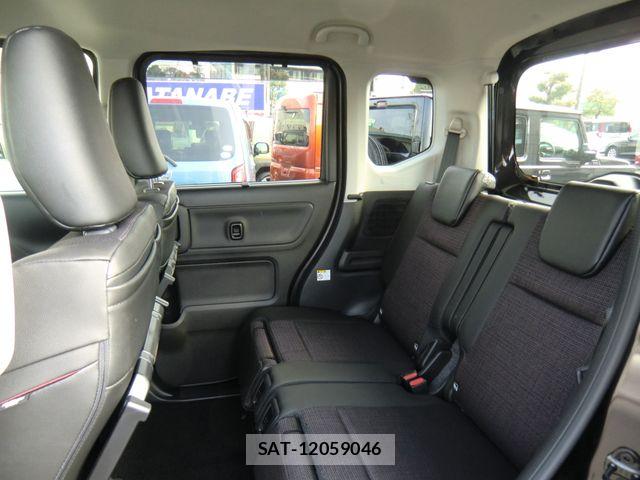 Suzuki SPACIA 2024-10 7330210-11