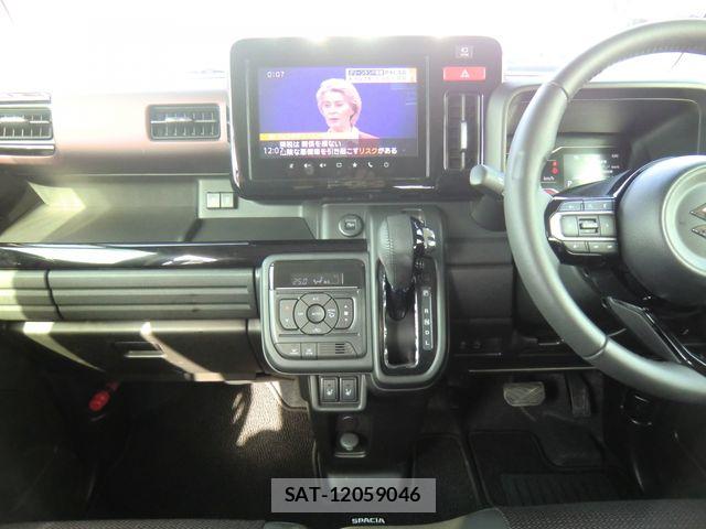 Suzuki SPACIA 2024-10 7330210-13