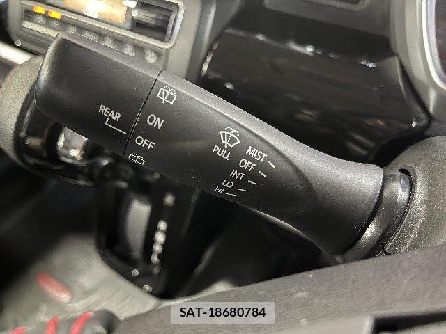 Suzuki SPACIA 2019-04 7330223-17