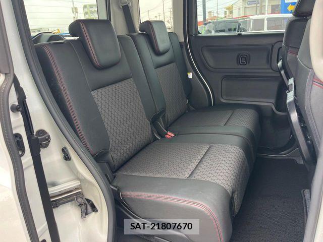 Suzuki SPACIA 2018-07 7330228-9