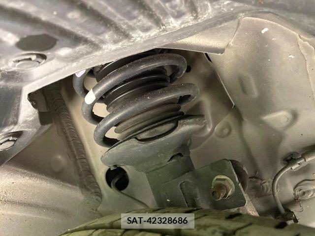Suzuki SPACIA 2019-10 7330225-19