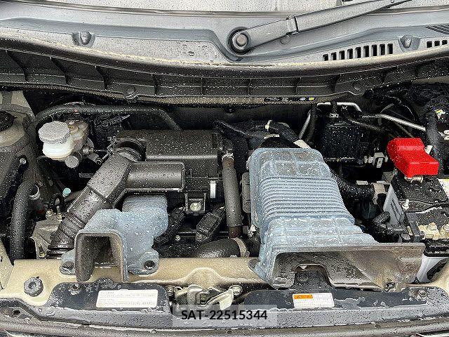 Suzuki SPACIA 2018-10 7330231-27
