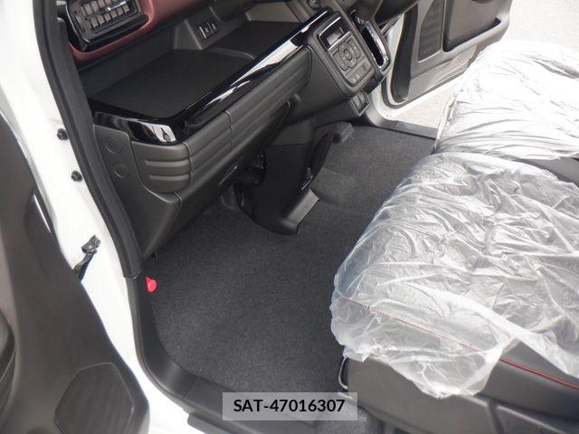 Suzuki SPACIA 2025-05 7330215-20