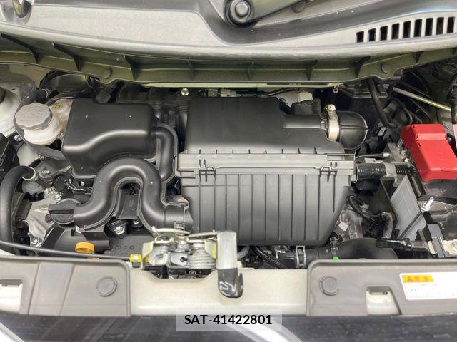 Suzuki SPACIA 2025-04 7330216-17